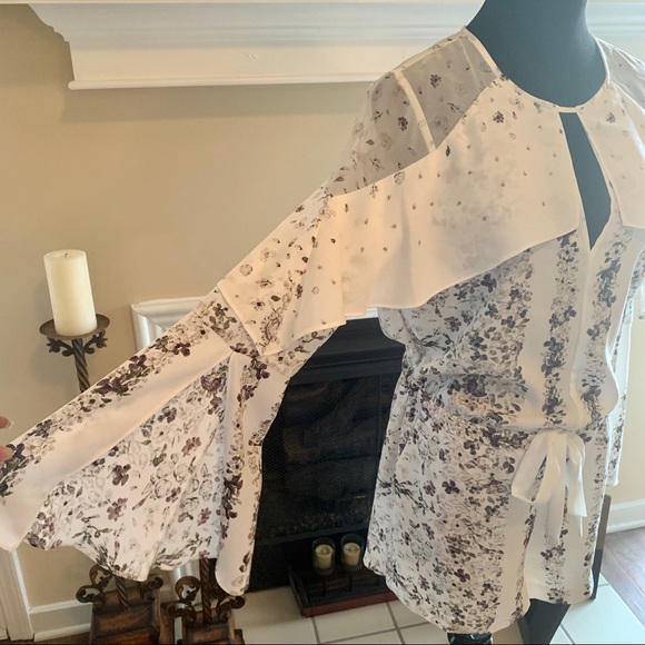 BCBGMaxAzria White Floral Vivianne Romper jumpsuit - Picture 4 of 13